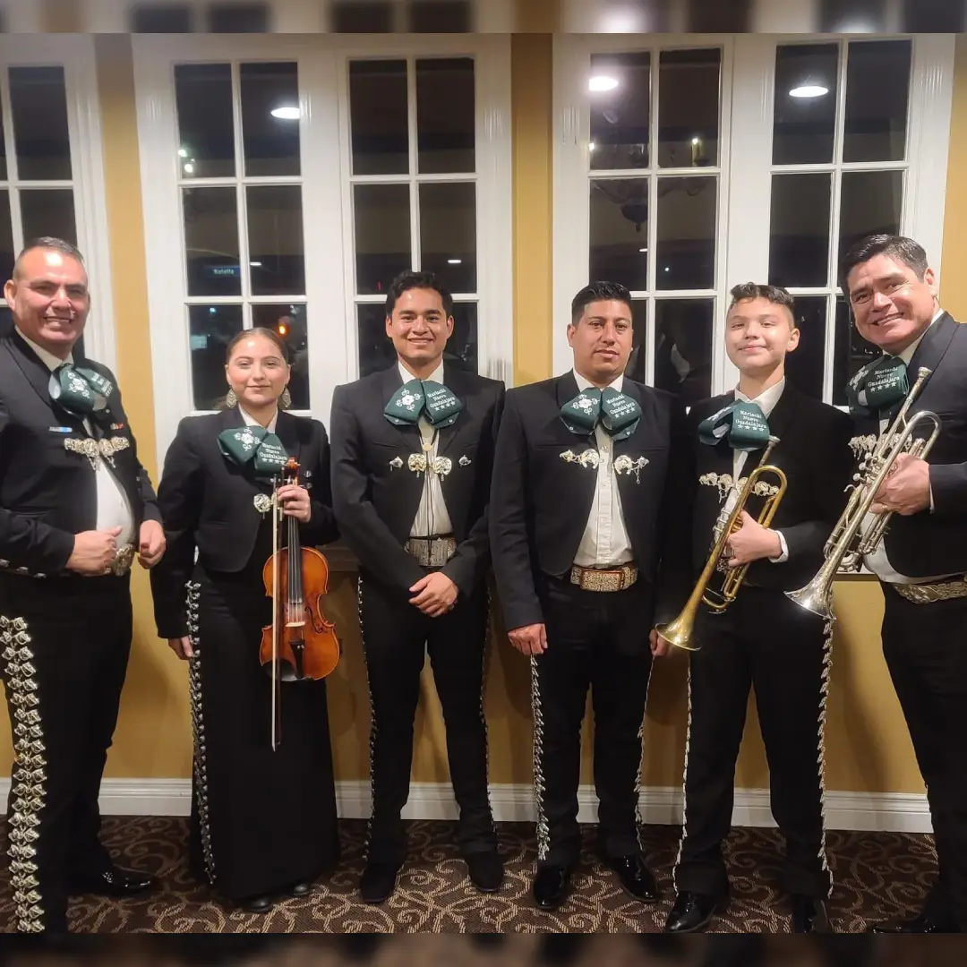 mariachis for serenades in Long Beach